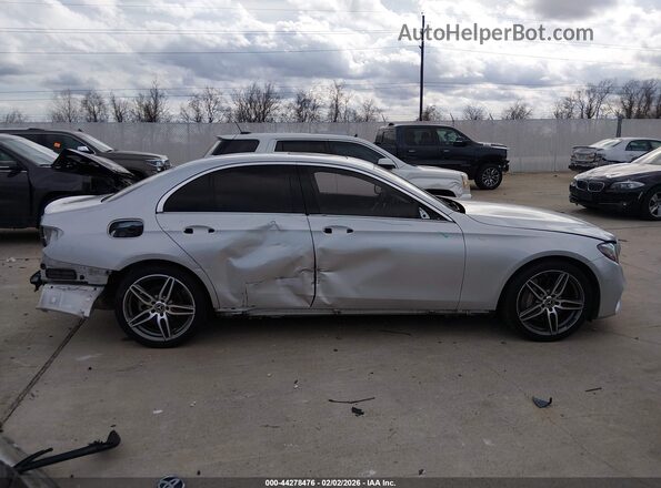 WDDZF4KB4HA239428 2017 MERCEDES-BENZ E-CLASS Серебряный Вид задней части салона