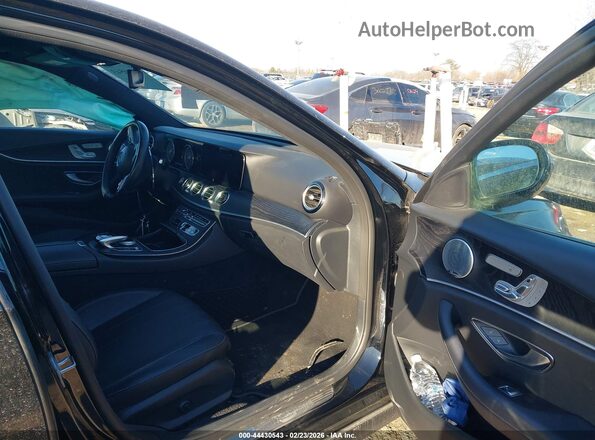 WDDZF4KB4KA624060 2019 MERCEDES-BENZ E-CLASS Black Front interior view