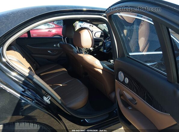 WDDZF4KB6HA135541 2017 MERCEDES-BENZ E-CLASS Черный Вид наклейки с VIN-кодом