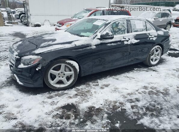 WDDZF4KB7JA392889 2018 MERCEDES-BENZ E-CLASS Черный Передняя левая четверть