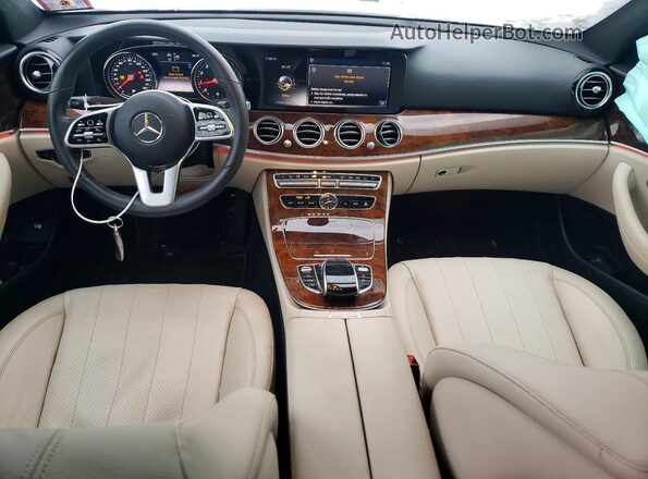 WDDZF4KB8KA636597 2019 MERCEDES-BENZ E White Вид панелі приладів