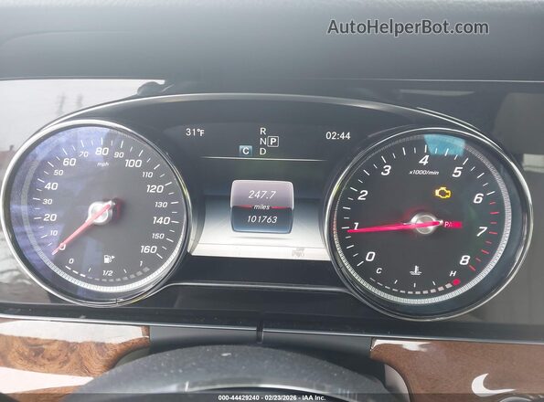 WDDZF4KB9JA378122 2018 MERCEDES-BENZ E-CLASS Белый Вид задних сидений