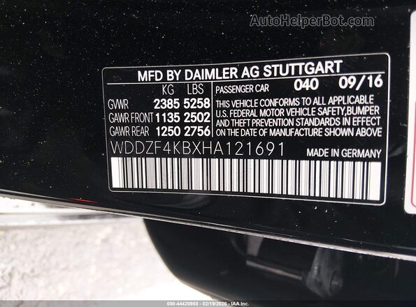 WDDZF4KBXHA121691 2017 MERCEDES-BENZ E-CLASS Черный Вид подкапотного пространства