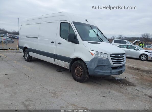 WDRPF1CD1KT006733 2019 FREIGHTLINER SPRINTER 2500 Белый Передняя правая четверть
