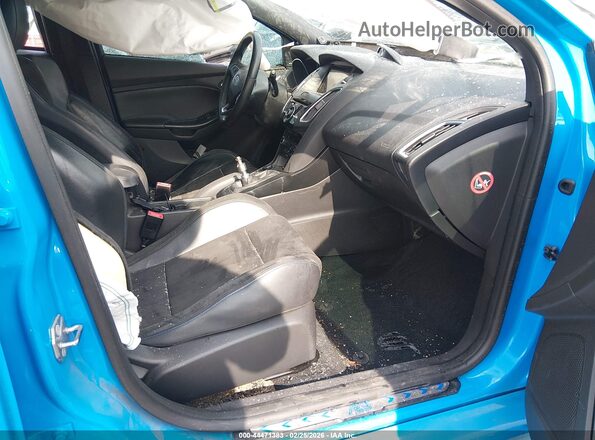 WF0DP3TH8H4120842 2017 FORD FOCUS RS Blue Вид салону спереду