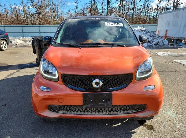 WMEFJ5DA2GK071028 2016 SMART FORTWO Orange Widok z przodu