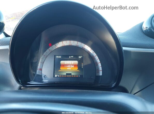 WMEFJ5DA8GK067999 2016 SMART FORTWO Белый Вид задних сидений