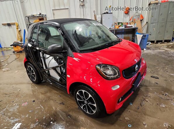 WMEFJ9BA7HK226779 2017 SMART FORTWO Красный Передняя правая четверть