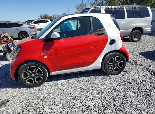 WMEFJ9BAXJK280924 2018 SMART FORTWO Белый Передняя левая четверть
