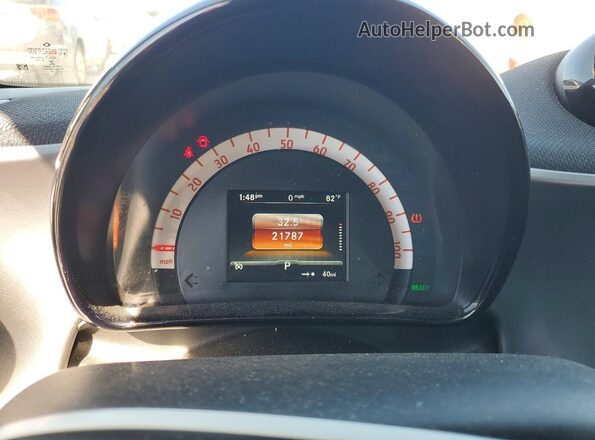 WMEFJ9BAXJK280924 2018 SMART FORTWO Белый Вид щитка приборов