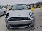 2025 Mini Cooper Base Серебряный vin: WMW13GD09S2W75039