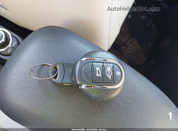 WMW33DH08R2U98625 2024 MINI HARDTOP Синий Вид панели приборов