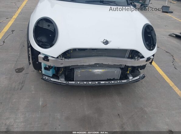 WMW43GD03S2W88611 2025 MINI HARDTOP Белый Вид спереди
