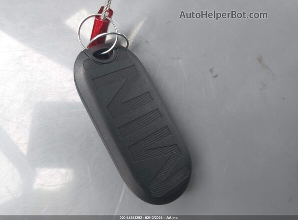 WMW43GD03S2W88611 2025 MINI HARDTOP Белый Вид панели приборов