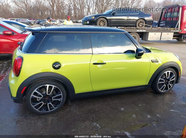 WMW53DH05P2S75903 2023 MINI HARDTOP Green Vista interior trasera