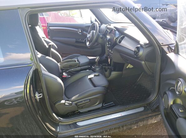 WMW53DH07P2T83522 2023 MINI HARDTOP Черный Вид салона спереди