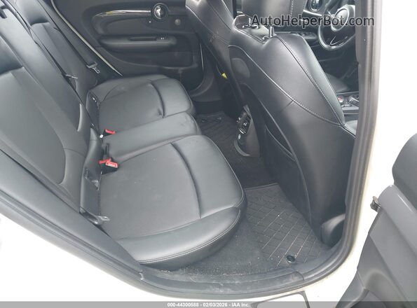 WMWLN9C33H2E49522 2017 MINI CLUBMAN Кремовый Вид наклейки с VIN-кодом