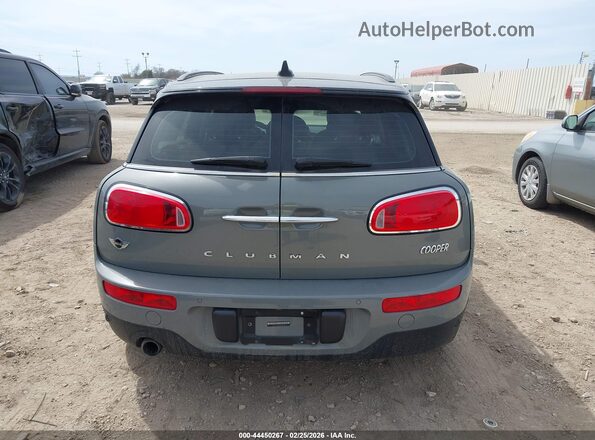 WMWLU1C56J2F29294 2018 MINI CLUBMAN Серый 