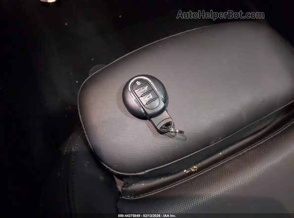 WMWLU5C53K2G05076 2019 MINI CLUBMAN Silver Vista del salpicadero