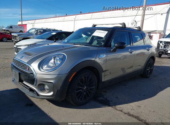 WMWLU5C55J2F24756 2018 MINI CLUBMAN Серебряный Передняя левая четверть