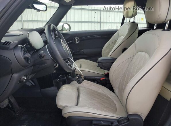WMWWJ5C07M3N02294 2021 MINI COOPER Серебряный Вид салона спереди