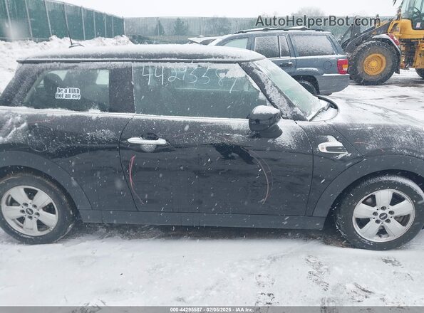 WMWXR3C01M2N04095 2021 MINI HARDTOP Черный Вид задней части салона