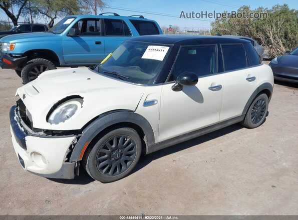 WMWXU3C53H2D33000 2017 MINI HARDTOP Кремовый Передняя левая четверть