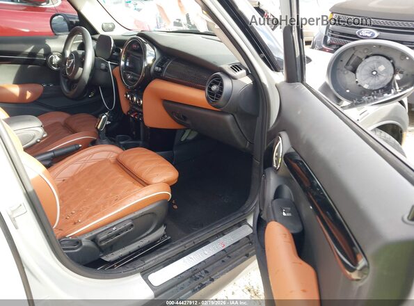 WMWXU9C06M2P15052 2021 MINI HARDTOP Серый Вид салона спереди