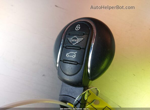 WMWXU9C06M2P15052 2021 MINI HARDTOP Серый Вид панели приборов