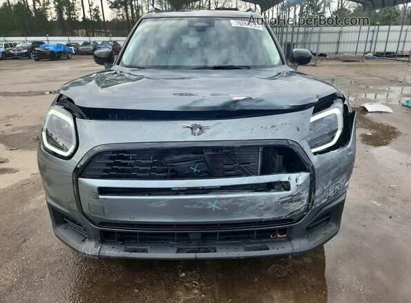 WMZ23GA01S7P32395 2025 MINI COUNTRYMAN Серый Вид спереди