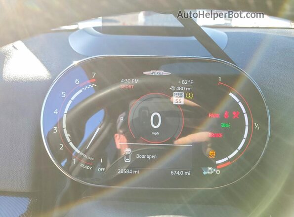 WMZ33BS08R3S29583 2024 MINI COOPER Зеленый Вид щитка приборов