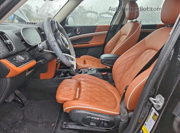 WMZ83BR09R3R41208 2024 MINI COOPER Черный Вид салона спереди