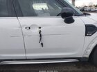 2018 Mini Countryman Cooper White vin: WMZYS7C30J3E08321