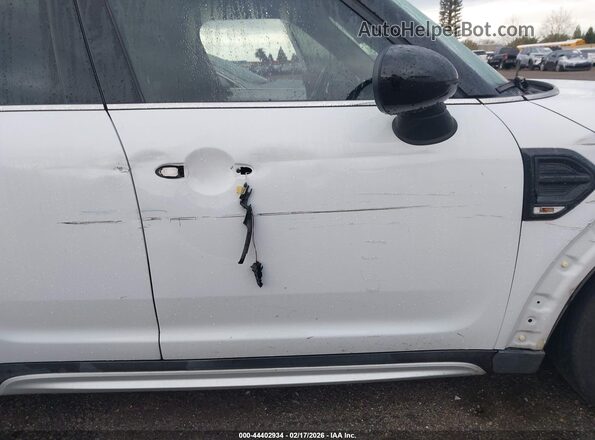 WMZYS7C30J3E08321 2018 MINI COUNTRYMAN White 