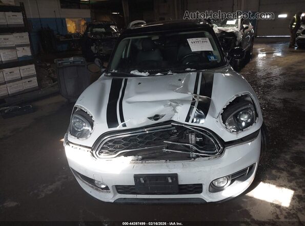 WMZYT3C38H3D98458 2017 MINI COUNTRYMAN Белый Вид спереди