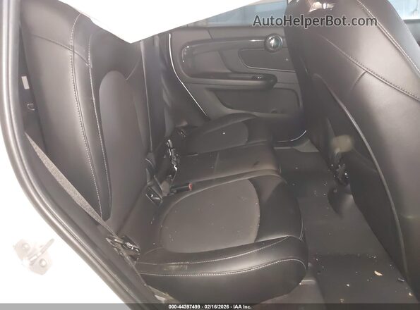 WMZYT3C38H3D98458 2017 MINI COUNTRYMAN Белый Вид наклейки с VIN-кодом