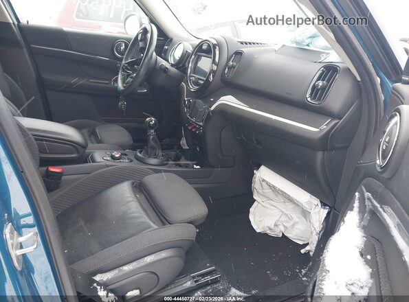 WMZYT5C38J3E69286 2018 MINI COUNTRYMAN Синий Вид салона спереди