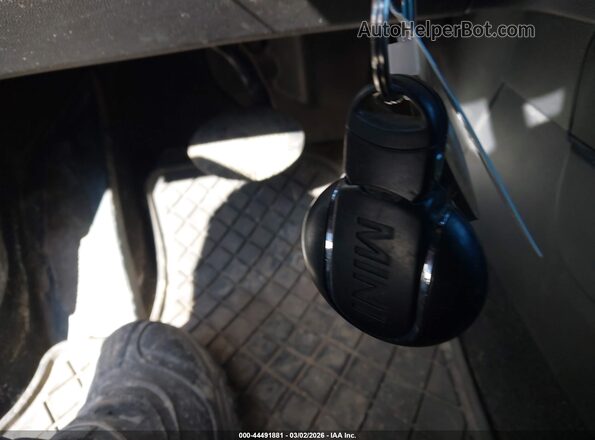 WMZYT5C50K3E63548 2019 MINI COUNTRYMAN Оранжевый Вид панели приборов