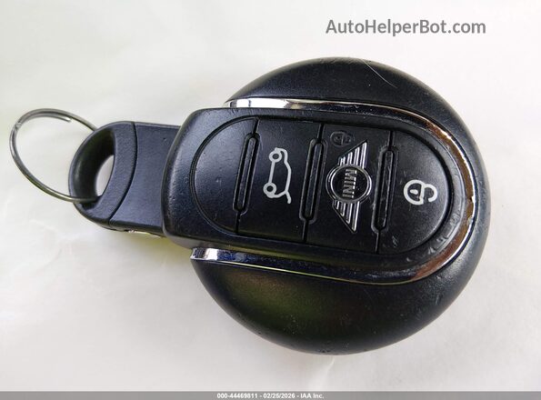 WMZYW3C09L3L03232 2020 MINI COUNTRYMAN Черный Вид панели приборов
