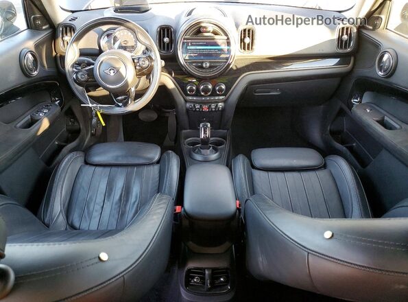 WMZYW7C07L3L43607 2020 MINI COOPER Черный Вид панели приборов