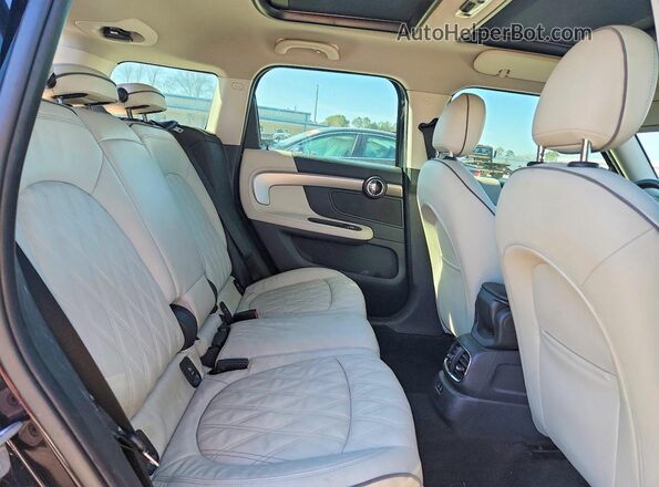 WMZYX1C03L3L30069 2020 MINI COUNTRYMAN Черный Вид задней части салона