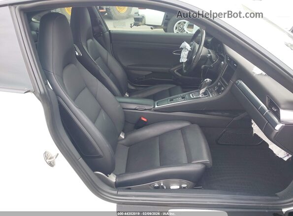 WP0AA2A97GS106079 2016 PORSCHE 911 Белый Вид салона спереди