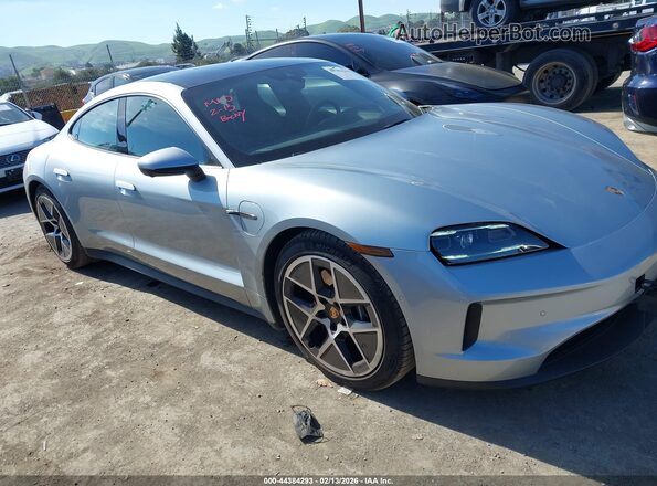 WP0AA2Y11SSA09827 2025 PORSCHE TAYCAN Серебряный Передняя правая четверть