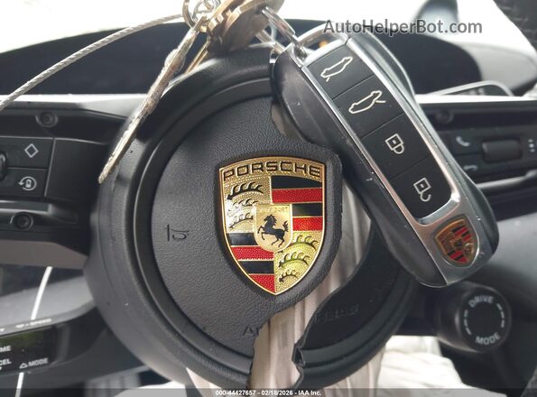 WP0AA2Y18MSA17247 2021 PORSCHE TAYCAN Белый Вид панели приборов