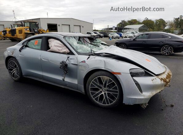 WP0AA2Y18RSA13173 2024 PORSCHE TAYCAN Серебряный Передняя правая четверть