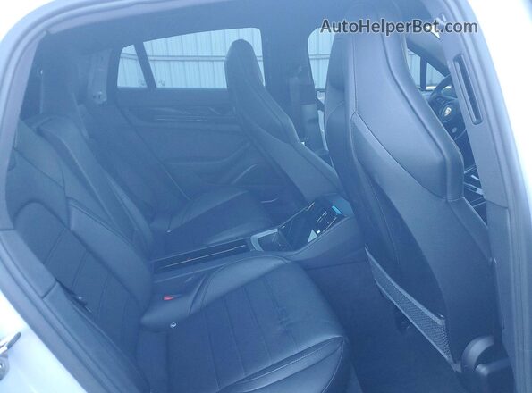 WP0AA2YA4SL001910 2025 PORSCHE PANAMERA White Vista de los asientos traseros