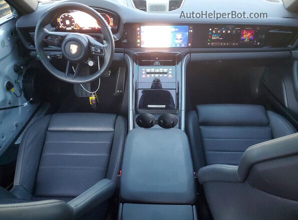 WP0AA2YA4SL001910 2025 PORSCHE PANAMERA White Vista del salpicadero
