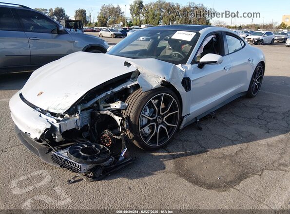 WP0AB2Y13PSA36659 2023 PORSCHE TAYCAN Серебряный Передняя левая четверть