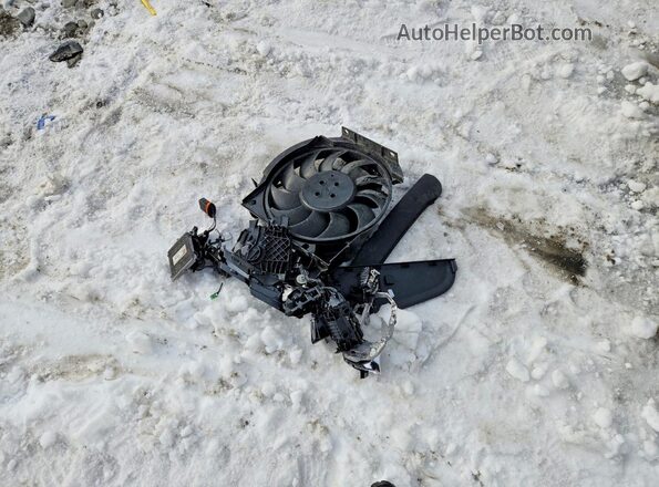 WP0AB2Y14MSA44863 2021 PORSCHE TAYCAN Серебряный Вид подкапотного пространства