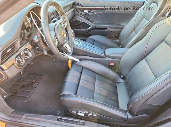 WP0AD2A99JS156951 2018 PORSCHE 911 Orange Vista interior delantera